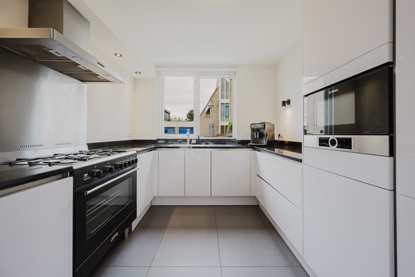 Medium property photo - Annette Versluys-Poelmanstraat 13, 3207 SJ Spijkenisse